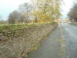 Churchyard Walls & Gates @ St Helen © DCC 25/11/09